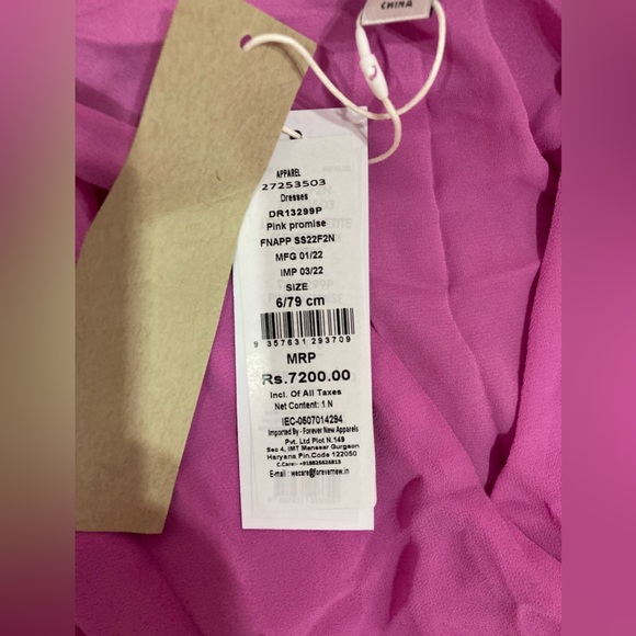 Forever New Leighton Petite Pleated Midi Dress - Picture 8 of 8